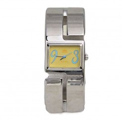 Дамски часовник тип гривна Q&Q GB45-202