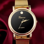 Дамски часовник Geneva Lady Gold с черен дисплей - 11