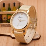 Дамски часовник Geneva Lady Gold с бял дисплей - 4