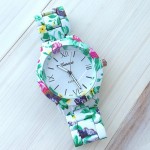 Дамски часовник Geneva Flower - бял - 3